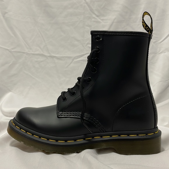 1460 Smooth Leather Dr. Martens Boots (NEW) - Picture 2 of 9